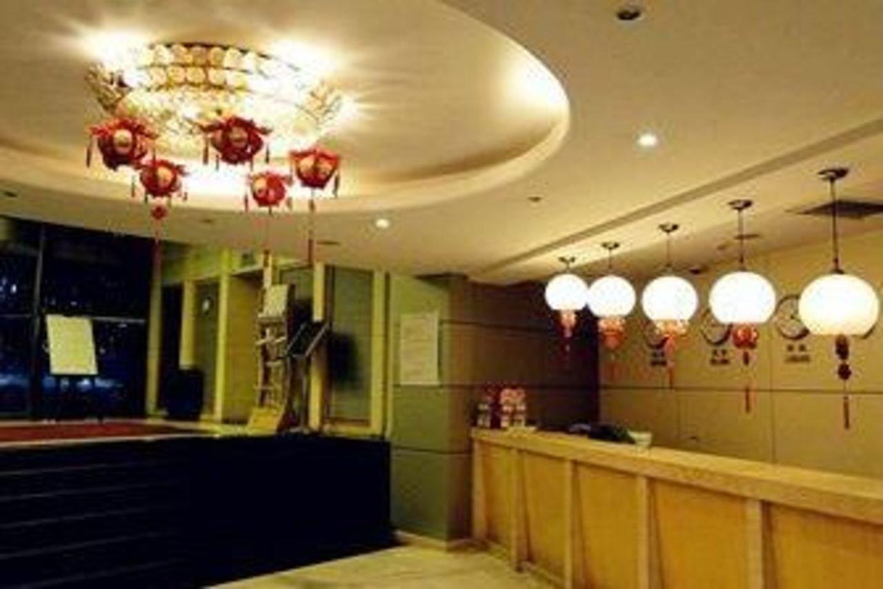 Lakeside Holiday Inn Shanghai Esterno foto