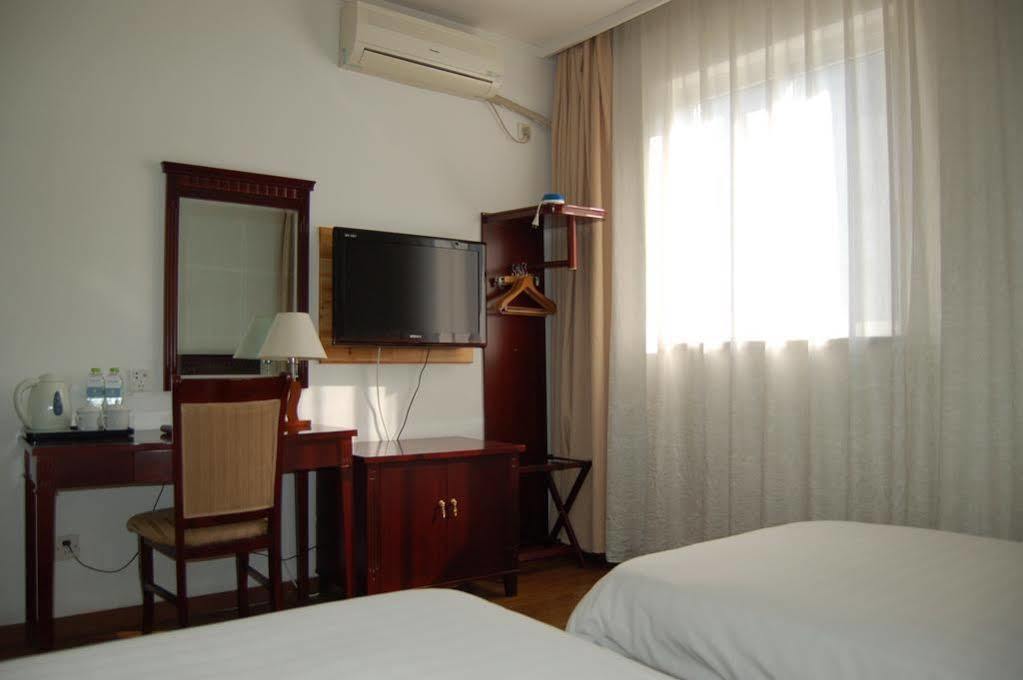 Lakeside Holiday Inn Shanghai Esterno foto