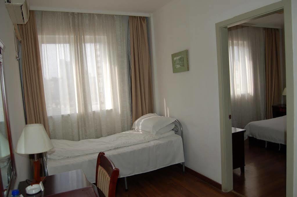 Lakeside Holiday Inn Shanghai Esterno foto
